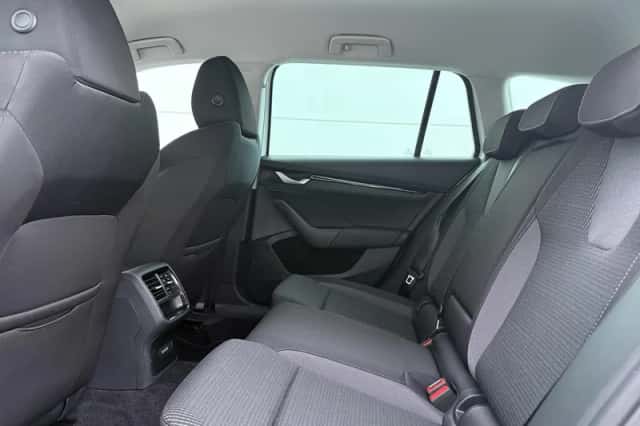 Škoda Octavia (2024) thumbnail 7