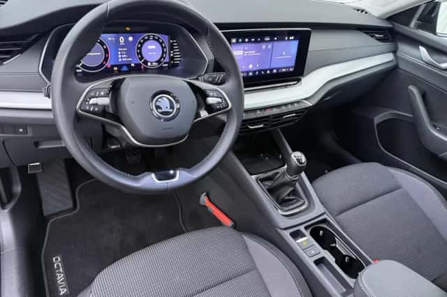 Škoda Octavia (2025) thumbnail 3