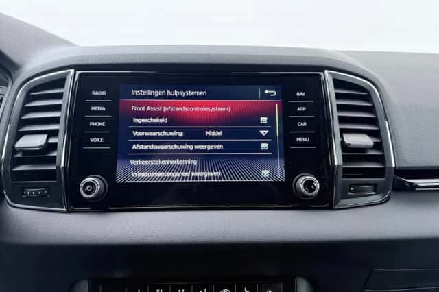 Škoda Karoq (2020) thumbnail 11