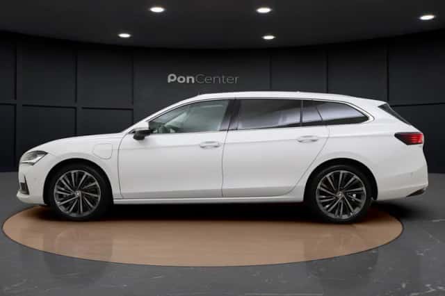 Škoda Superb (2025) thumbnail 6
