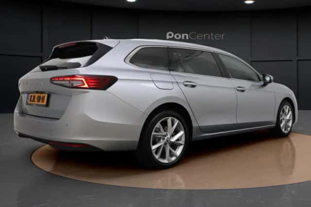 Škoda Superb (2025) thumbnail 6