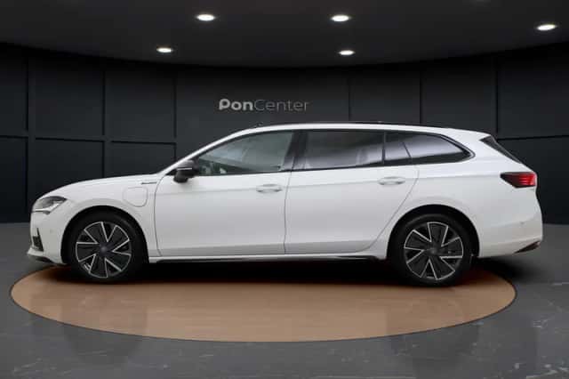 Škoda Superb (2025) thumbnail 6