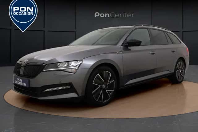 Škoda Superb (2022) thumbnail 1