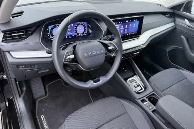 Škoda Octavia (2025) thumbnail 3