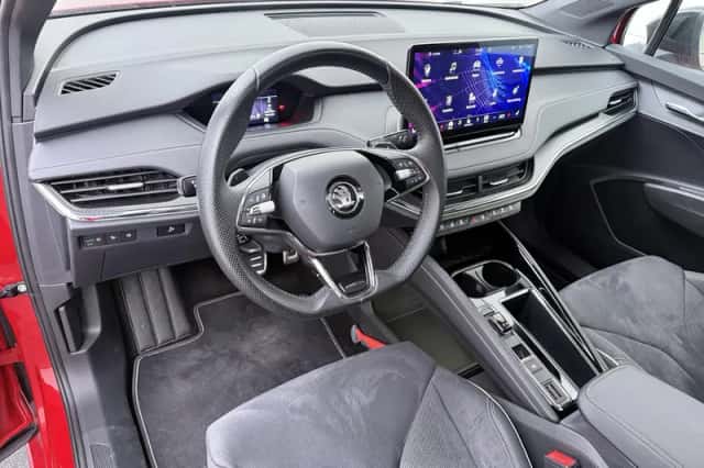 Škoda Enyaq (2024) thumbnail 3