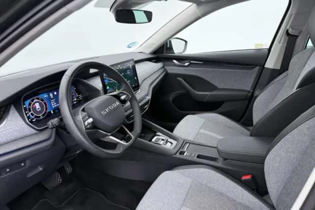 Škoda Octavia (2025) thumbnail 4