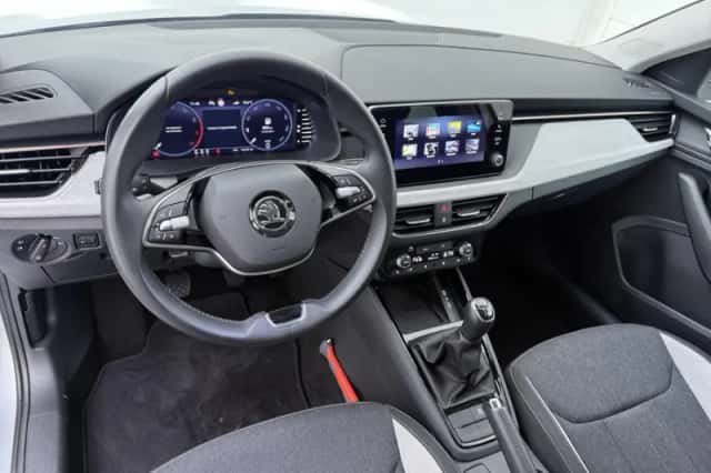 Škoda Scala (2024) thumbnail 4