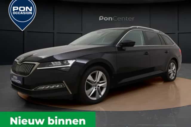 Škoda Superb (2023) thumbnail 2