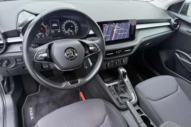 Škoda Fabia (2022) thumbnail 4