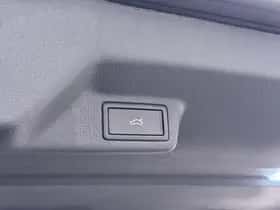 Volkswagen ID. Buzz thumbnail 9