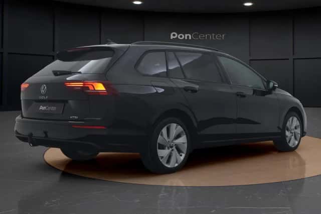 Volkswagen Golf (2026) thumbnail 4