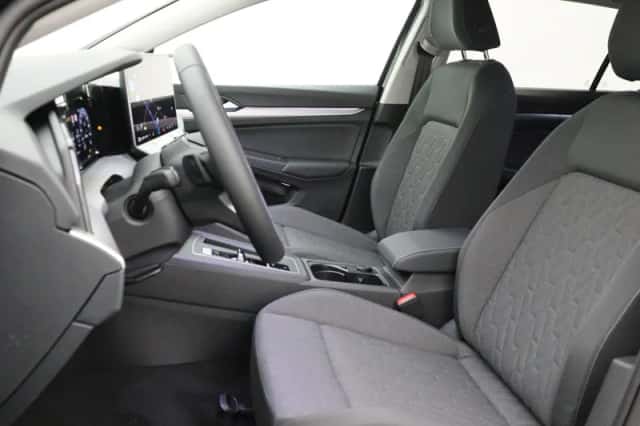 Volkswagen Golf (2026) thumbnail 7
