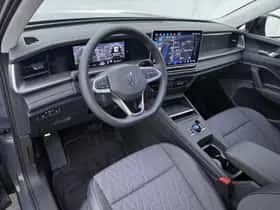 Volkswagen Tayron (2026) thumbnail 2