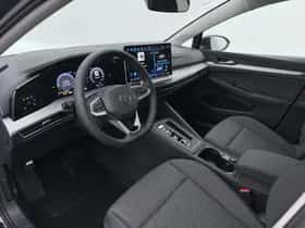 Volkswagen Golf (2026) thumbnail 2