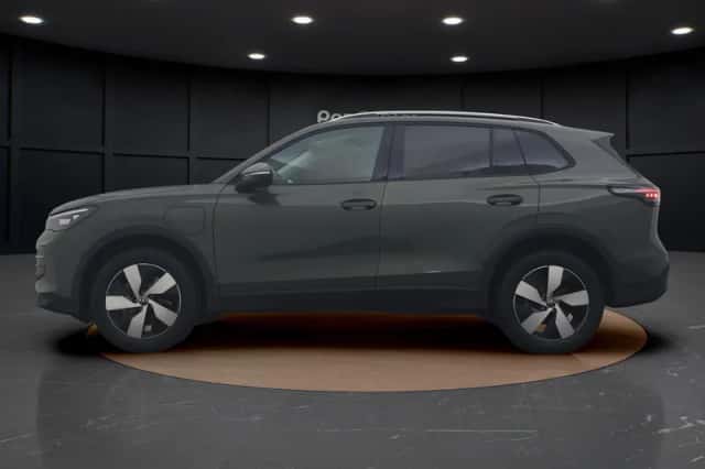 Volkswagen Tiguan (2026) thumbnail 5