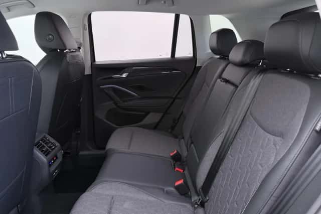 Volkswagen Tiguan (2026) thumbnail 6
