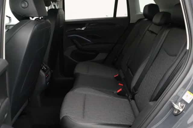 Volkswagen Tiguan (2026) thumbnail 8