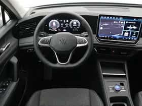 Volkswagen Tiguan (2026) thumbnail 9