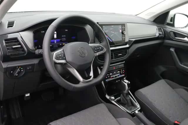 Volkswagen T-Cross (2025) thumbnail 2
