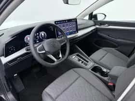 Volkswagen Golf (2026) thumbnail 2