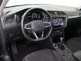Volkswagen Tiguan (2023) thumbnail 3