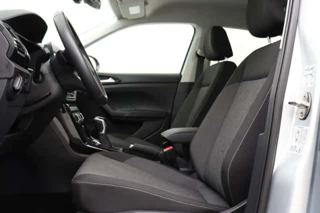 Volkswagen T-Cross (2025) thumbnail 4