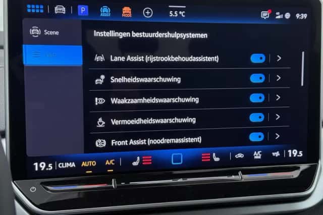Volkswagen ID.4 (2026) thumbnail 12