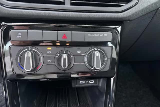 Volkswagen T-Cross (2025) thumbnail 7