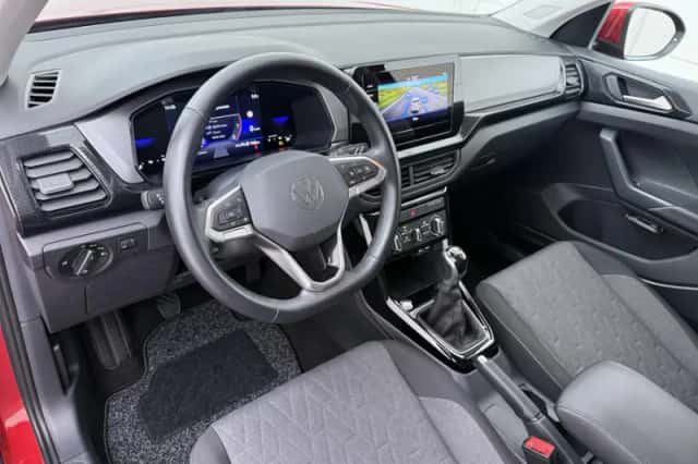 Volkswagen T-Cross (2025) thumbnail 4