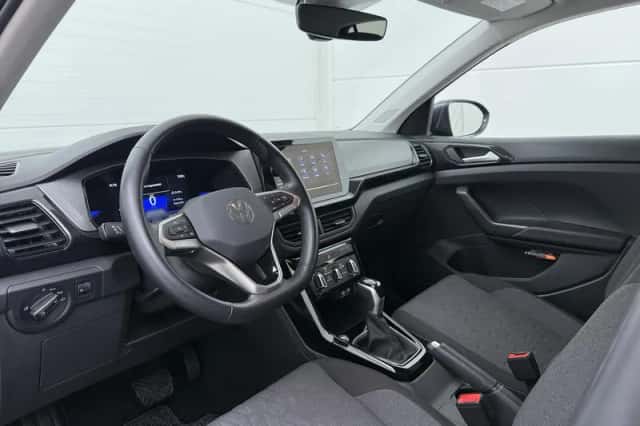Volkswagen T-Cross (2025) thumbnail 3