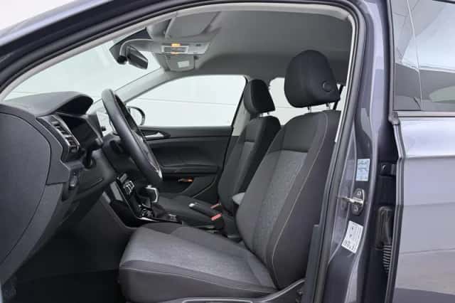 Volkswagen T-Cross (2025) thumbnail 4