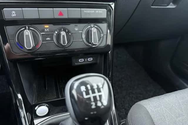 Volkswagen T-Cross (2025) thumbnail 12