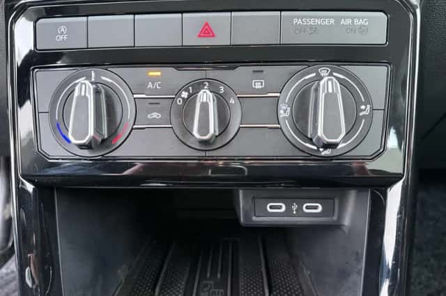 Volkswagen T-Cross (2025) thumbnail 7