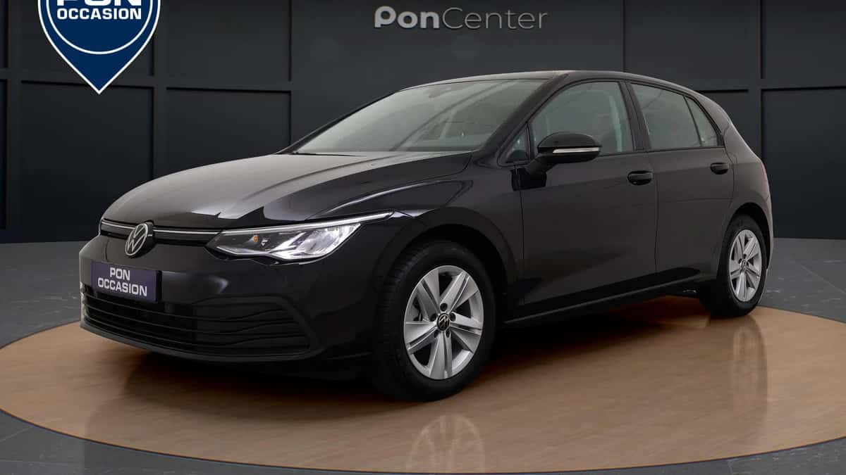 Volkswagen Golf (2024) — foto 1
