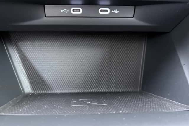Volkswagen Golf (2024) thumbnail 11
