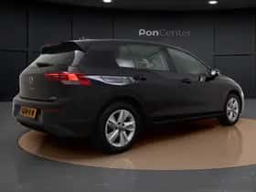 Volkswagen Golf (2024) thumbnail 5