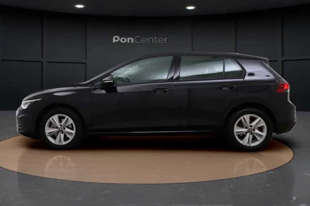Volkswagen Golf (2024) thumbnail 6