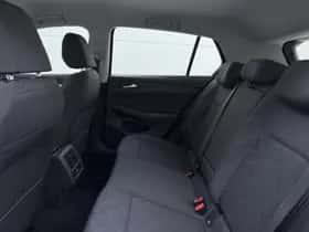 Volkswagen Golf (2024) thumbnail 7