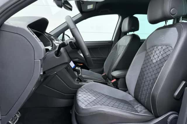 Volkswagen Tiguan (2024) thumbnail 5