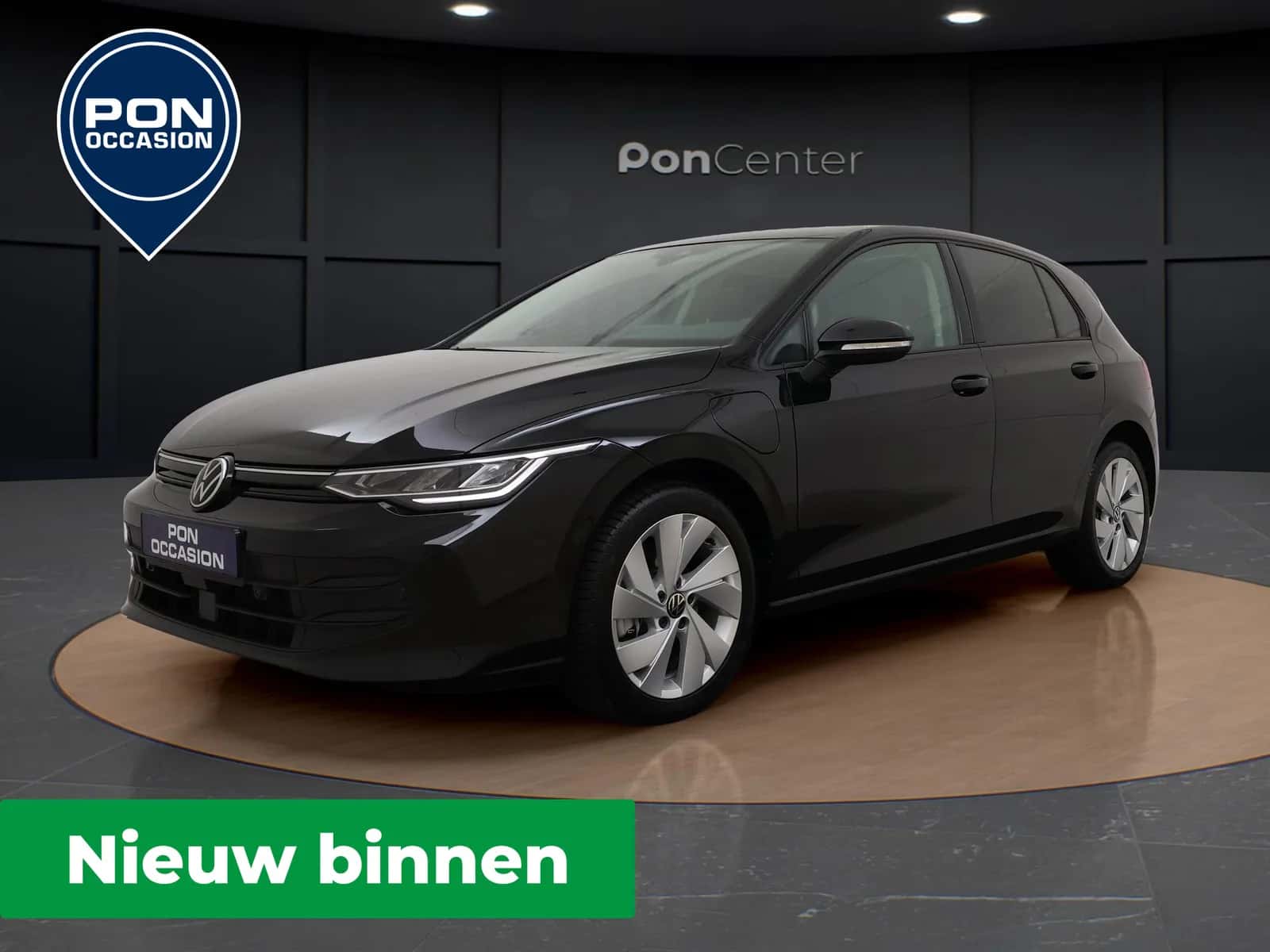 Volkswagen Golf (2025) — foto 1