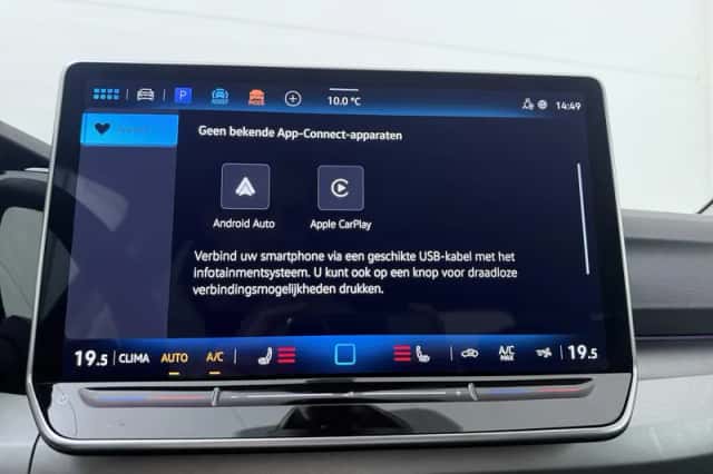 Volkswagen Golf (2025) thumbnail 9