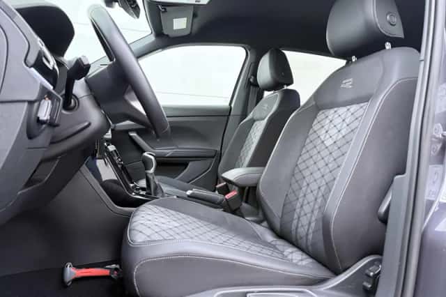 Volkswagen T-Cross (2024) thumbnail 4