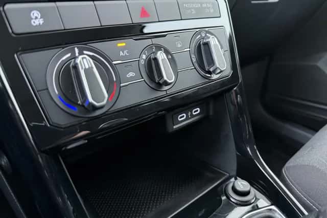 Volkswagen T-Cross (2024) thumbnail 11
