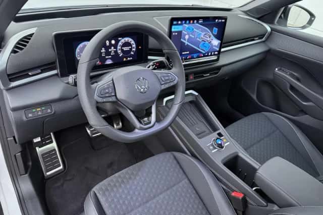 Volkswagen T-Roc (2026) thumbnail 2