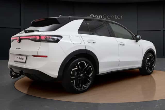 Volkswagen T-Roc (2026) thumbnail 4