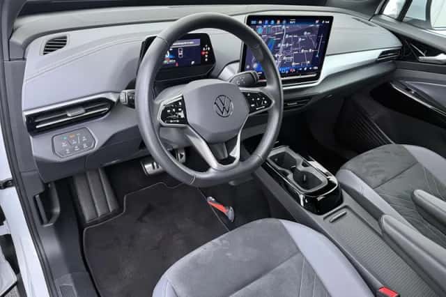 Volkswagen ID.5 (2024) thumbnail 3