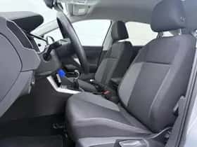 Volkswagen Taigo (2024) thumbnail 4