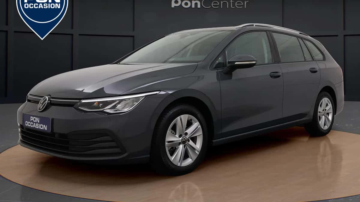 Volkswagen Golf (2024) — foto 1