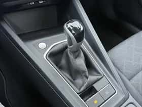 Volkswagen Golf (2024) thumbnail 12