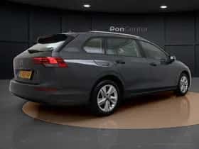 Volkswagen Golf (2024) thumbnail 5